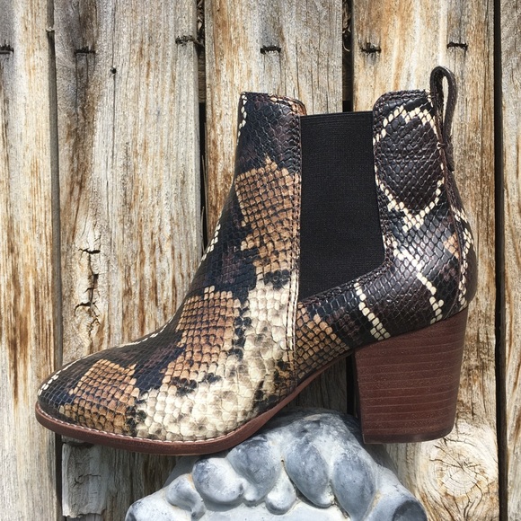 Madewell Shoes - NWT Madewell Regan Boot Warm Ash Multi Snake 7